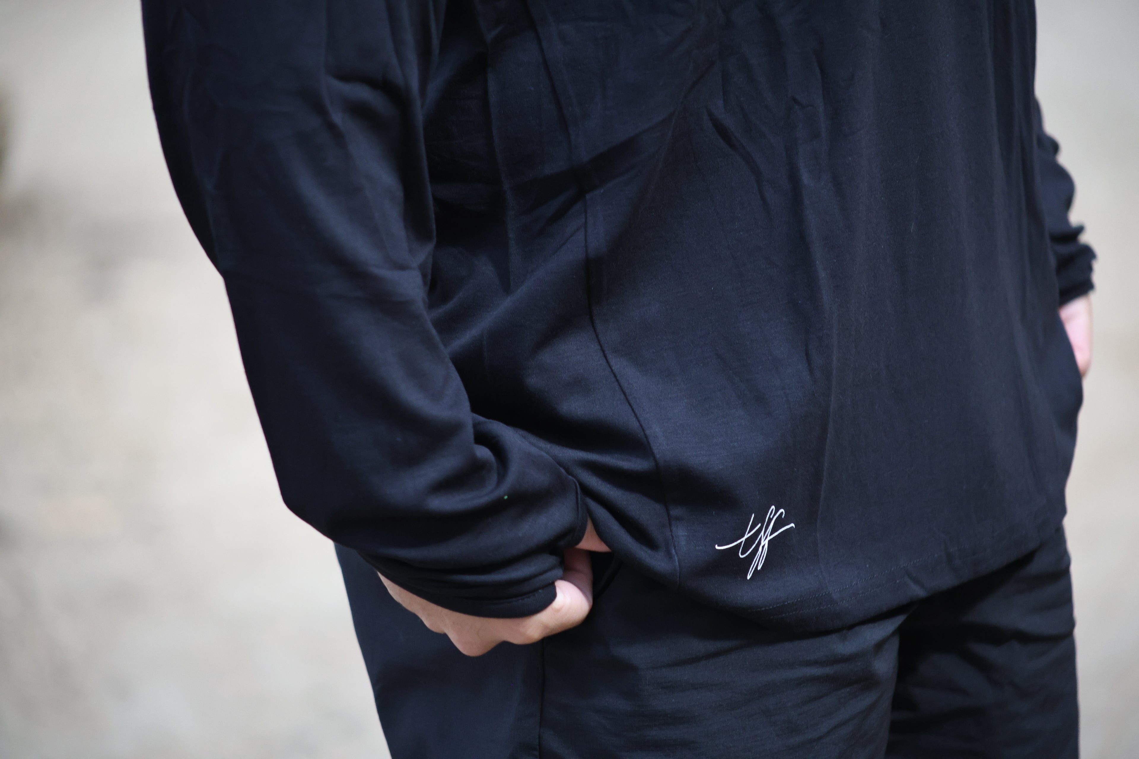 THE FLYING HOODIE | EBONY BLACK